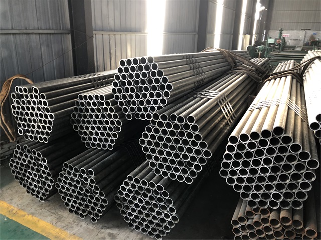 阜新小口径厚壁无缝钢管